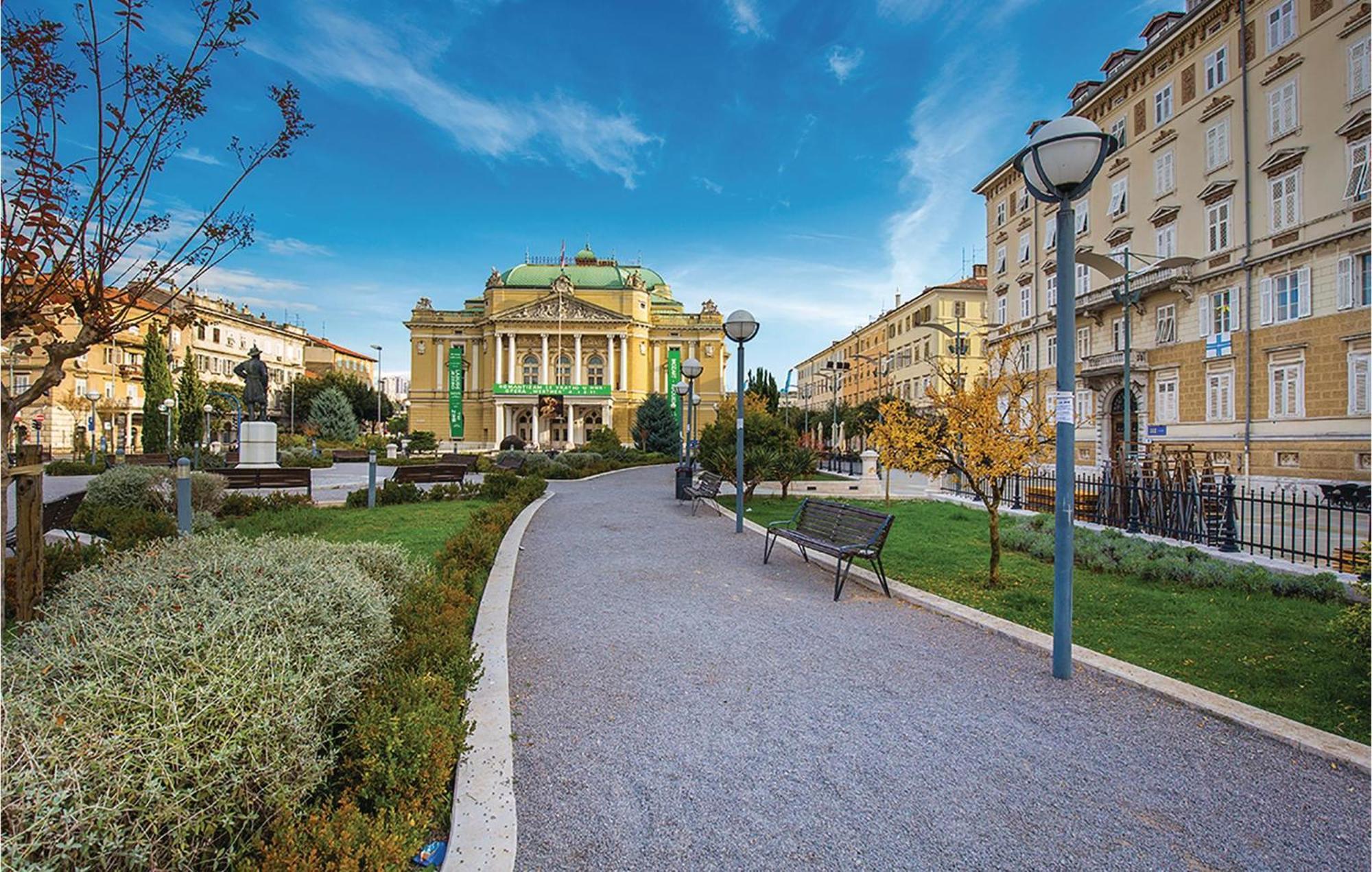 Nice Apartment In Rijeka With House Sea View Bagian luar foto