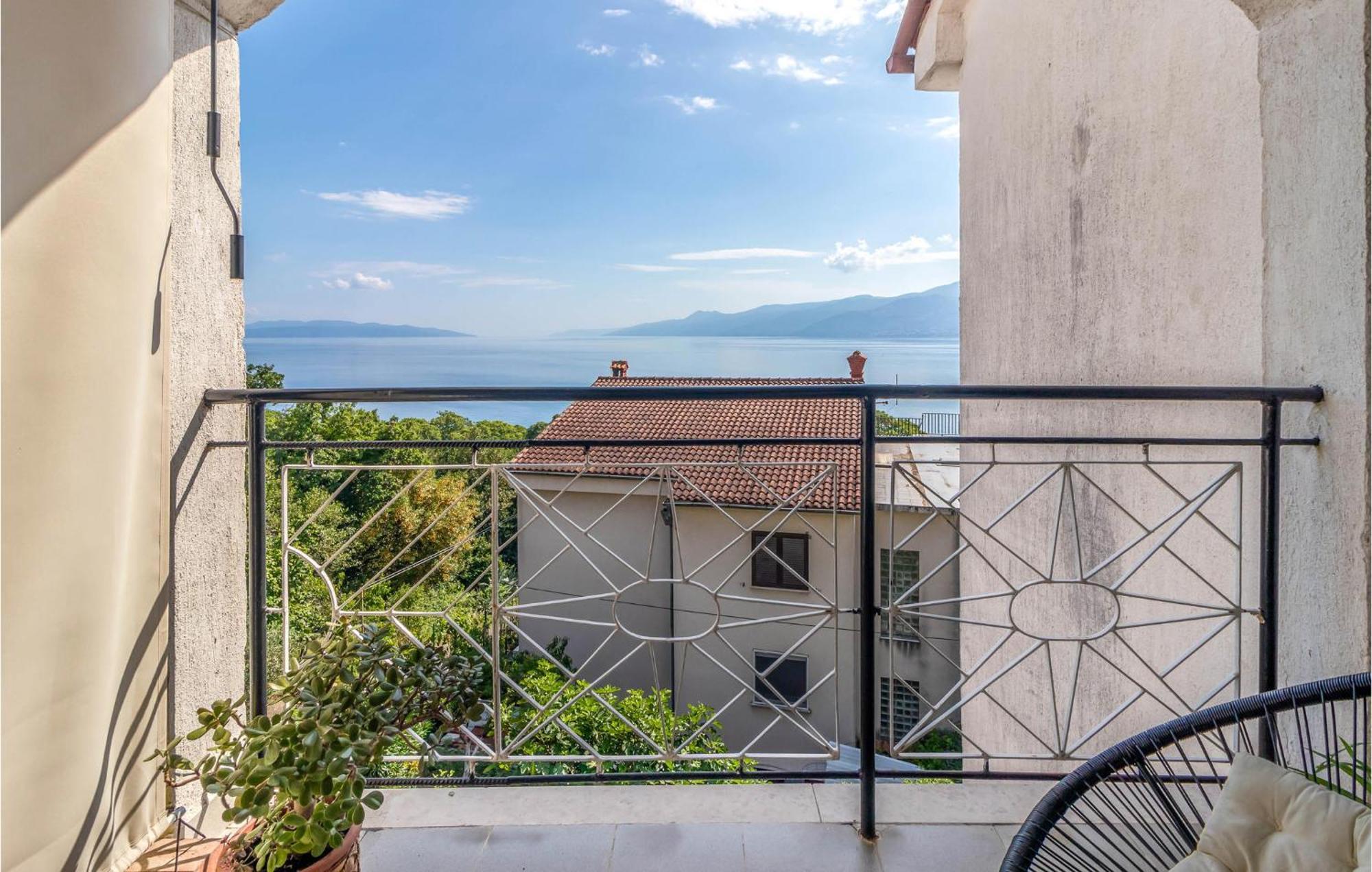 Nice Apartment In Rijeka With House Sea View Bagian luar foto